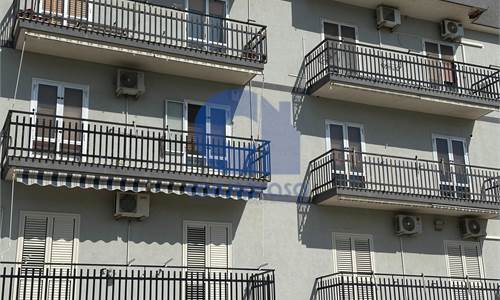Vendesi appartamento zona borgata Augusta!