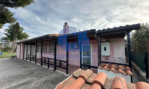  🏡 CASA DI CAMPAGNA IN VENDITA – INDIPENDENTE CON GARAGE